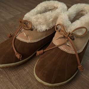 Sperry moccasins
